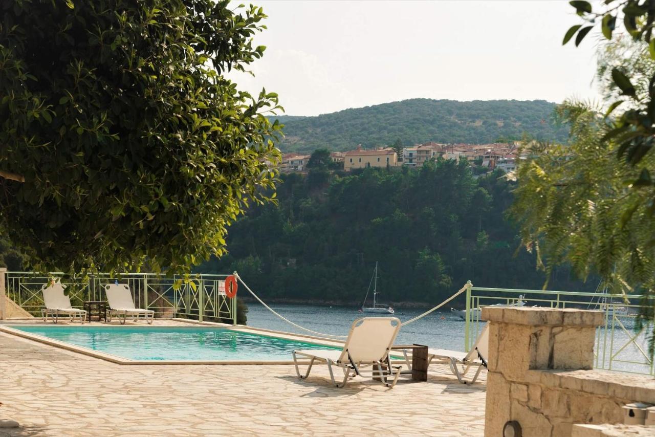 Meganisi Blue Villa Spartokhorion Exterior photo