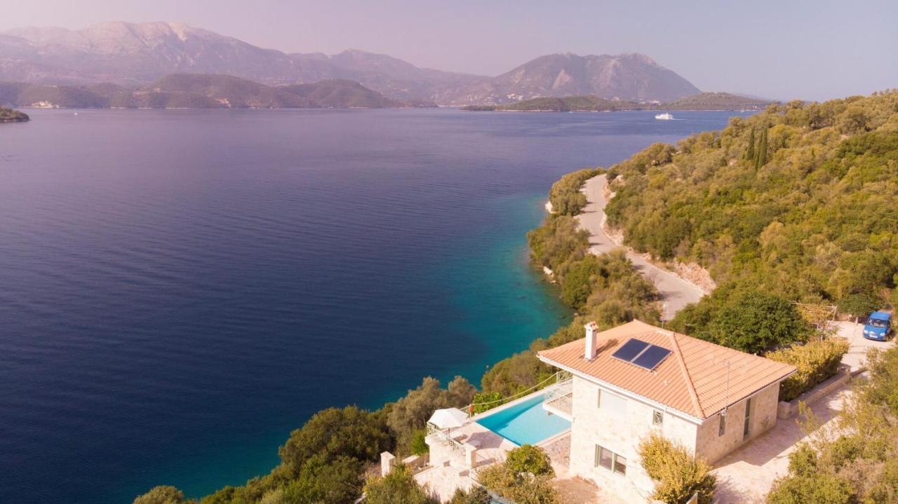 Meganisi Blue Villa Spartokhorion Exterior photo