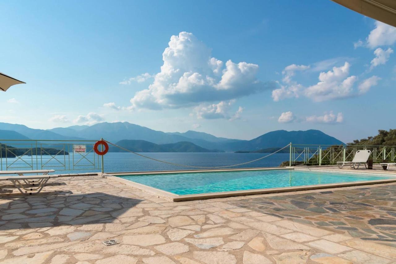 Meganisi Blue Villa Spartokhorion Exterior photo