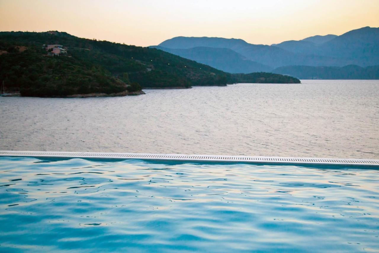 Meganisi Blue Villa Spartokhorion Exterior photo
