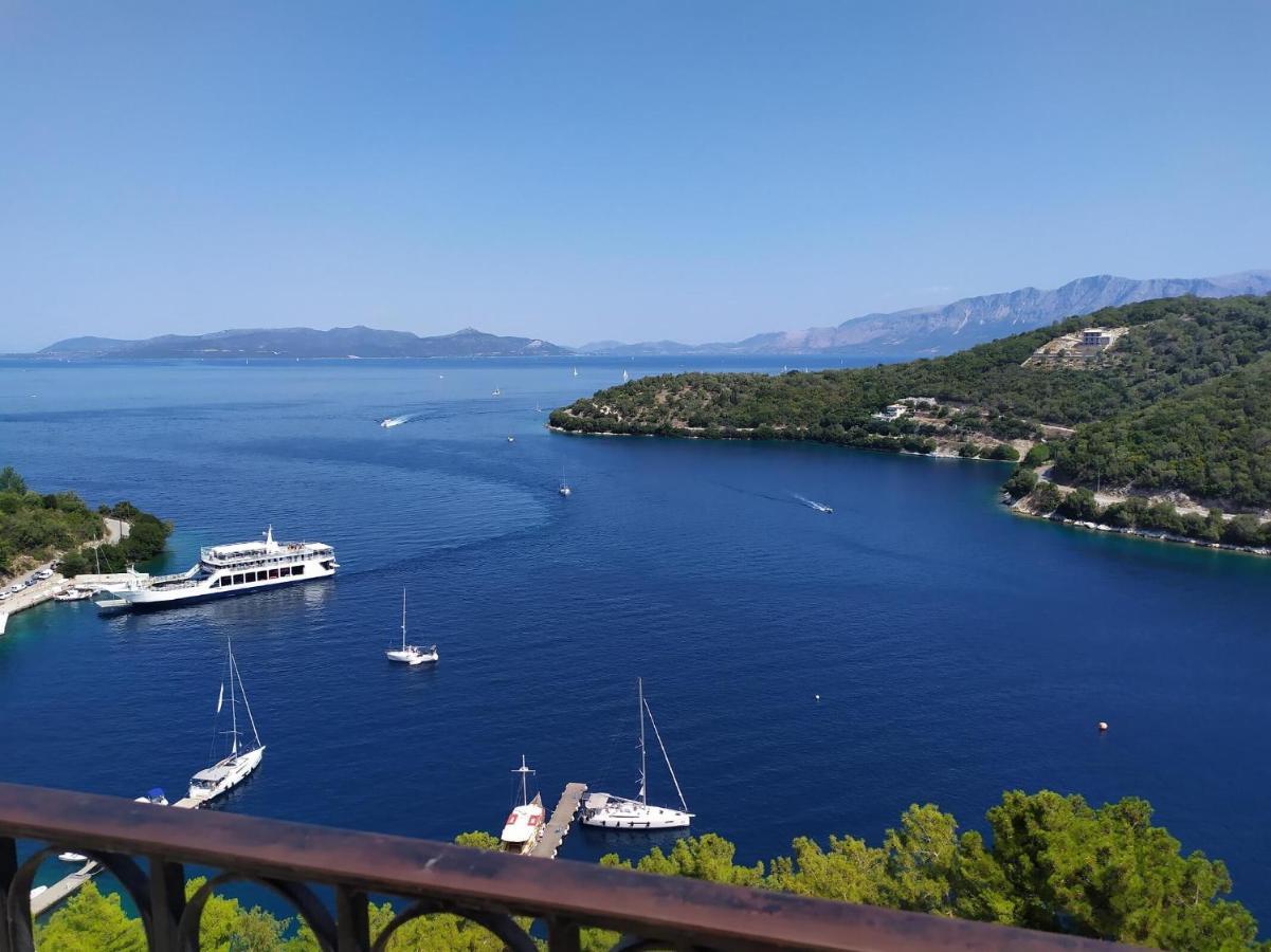 Meganisi Blue Villa Spartokhorion Exterior photo